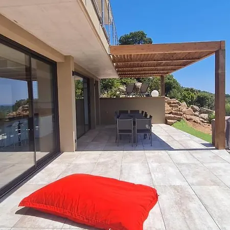 Magnifique De Standing Neuve Avec Piscine Chauffée Et Vue Mer à 180 Villa Conca